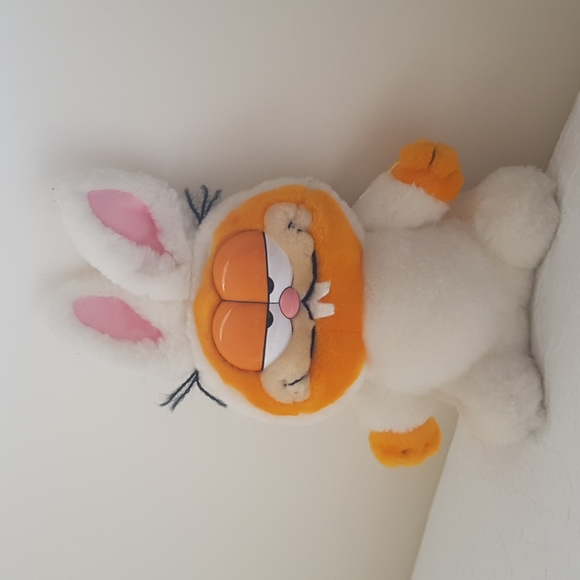 Dakin & Company Other - Vintage Garfield Easter Bunny